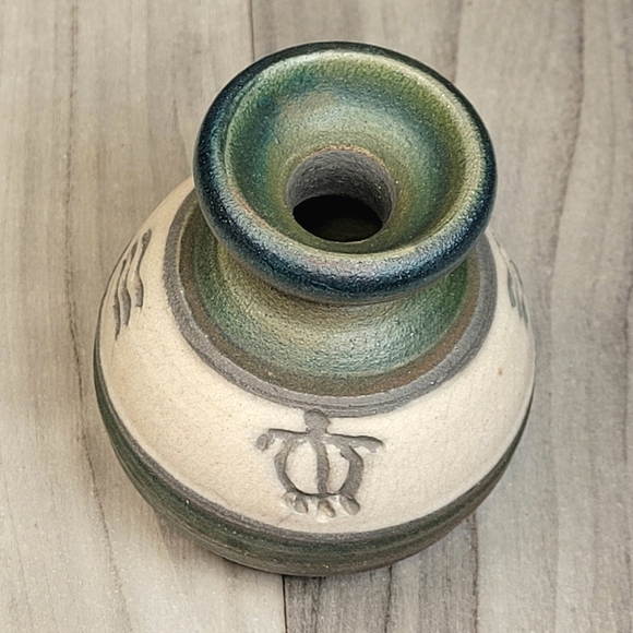 Christopher Matti Maui Hawaiian Petroglyph 2003 Raku Pottery Vase Art 4.25" - Picture 6 of 11